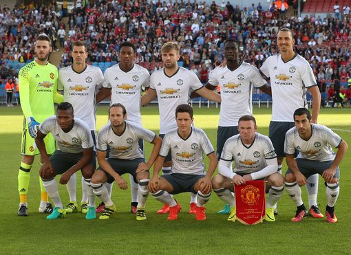 域展现出极 域展现出极